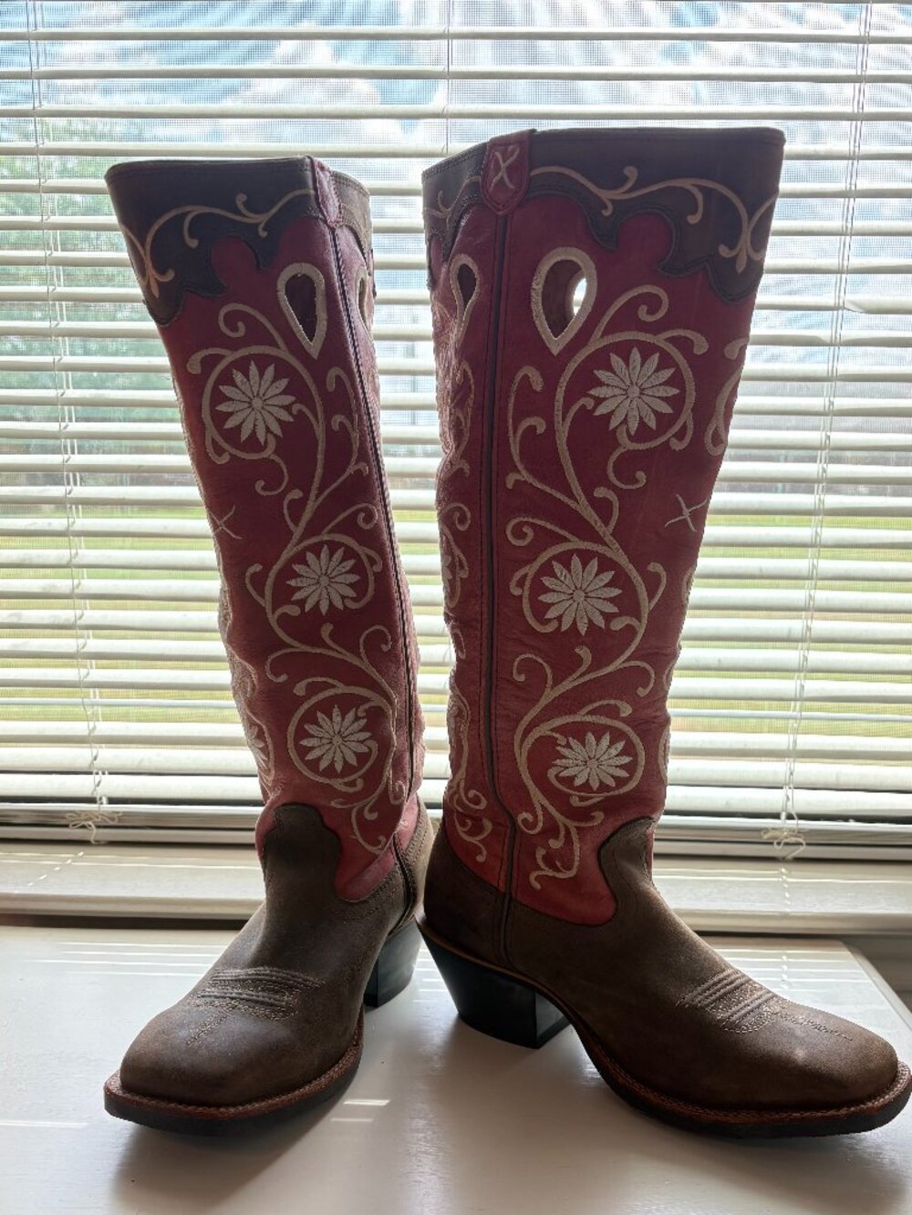 Twisted X Women’s 7.5 B Pink Brown Leather Embroidered Western Cowboy Boots